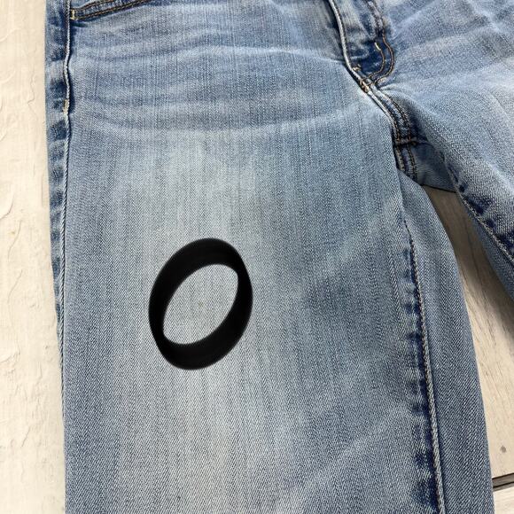 American Eagle Super Stretch Mid Rise Light Wash Distressed Skinny Jeans 6S - Picture 3 of 10